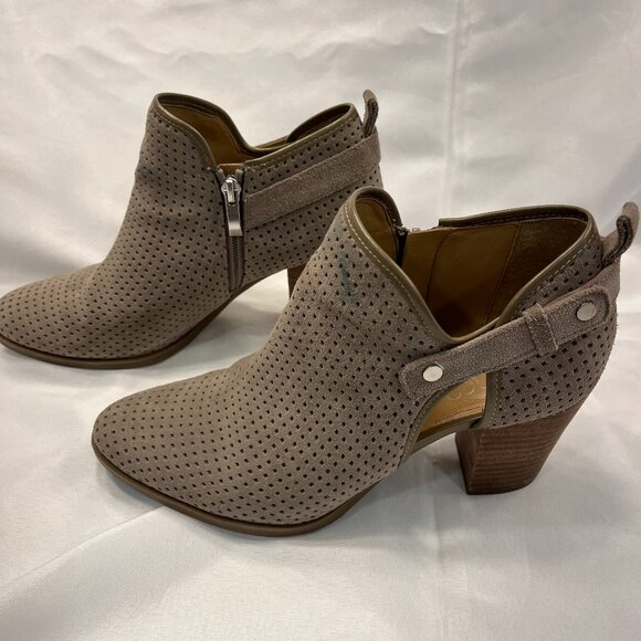Franco Sarto Dale 2 Suede Tan Bootie Size 9 - Picture 1 of 6